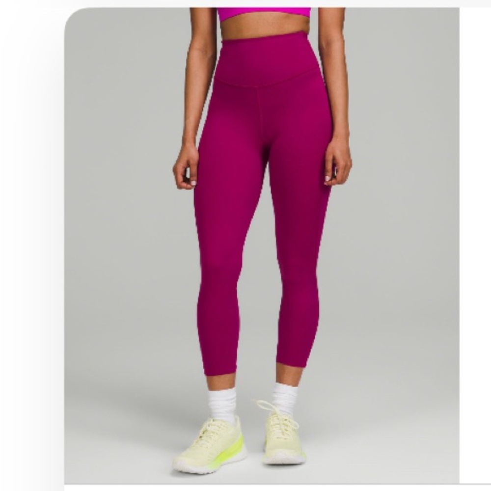 Base-pace high rise crop 23”